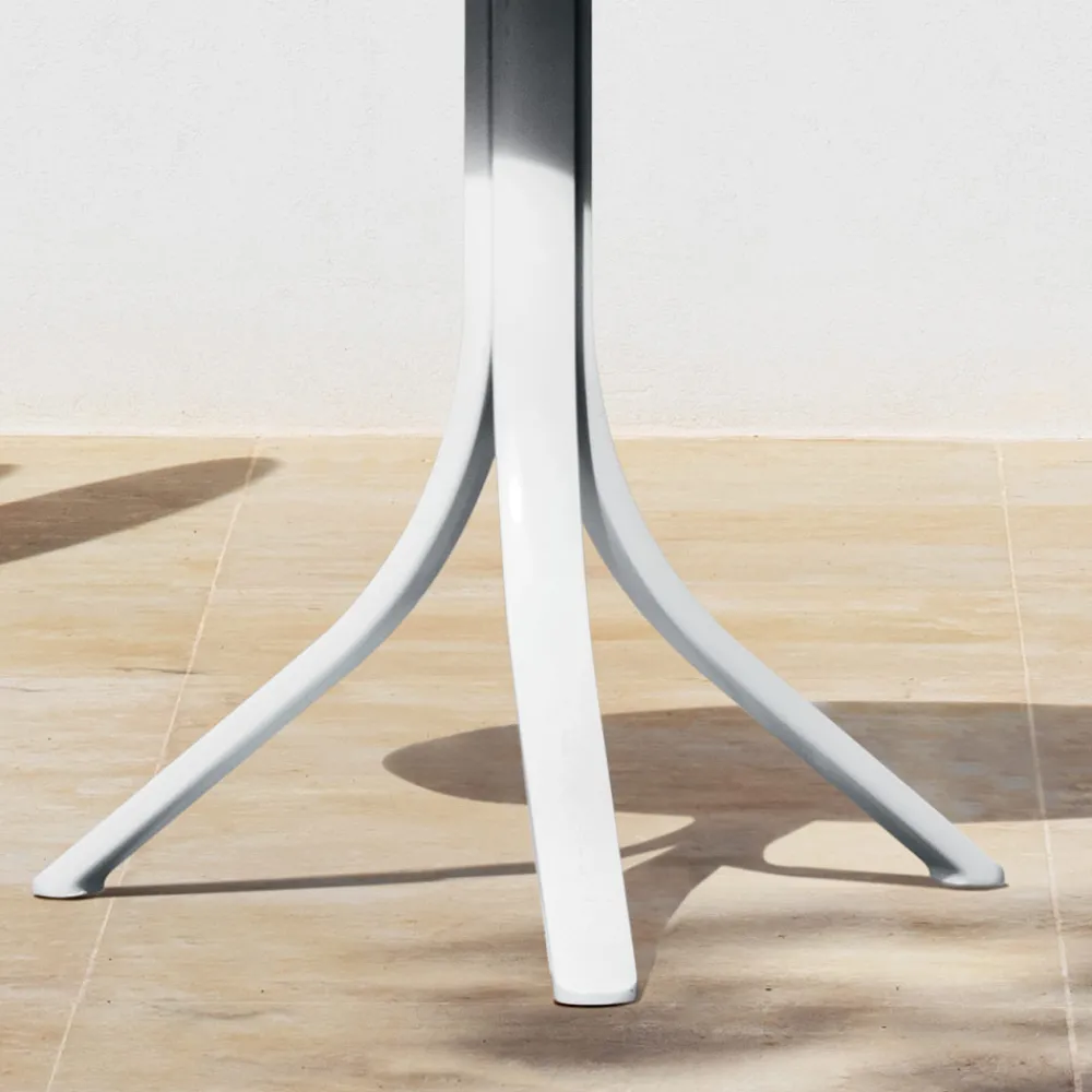 Viadurini in the Garden Garten Beistelltisch-Stehtisch im Freien mit 3 liegenden Aluminiumbeinen in 2 Ausführungen - Filomena