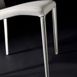 Viadurini Leather Moderne Stühle-Superleichter Aluminiumstuhl gepolstert in Leder oder Rindsleder, 2 Stück - Kreuzfahrt