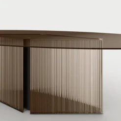 Viadurini Living Esstisch Oval|Esstische-Tisch mit ovaler Glasplatte und Sockel aus geschmolzenem Glas und Metall - Foglietto