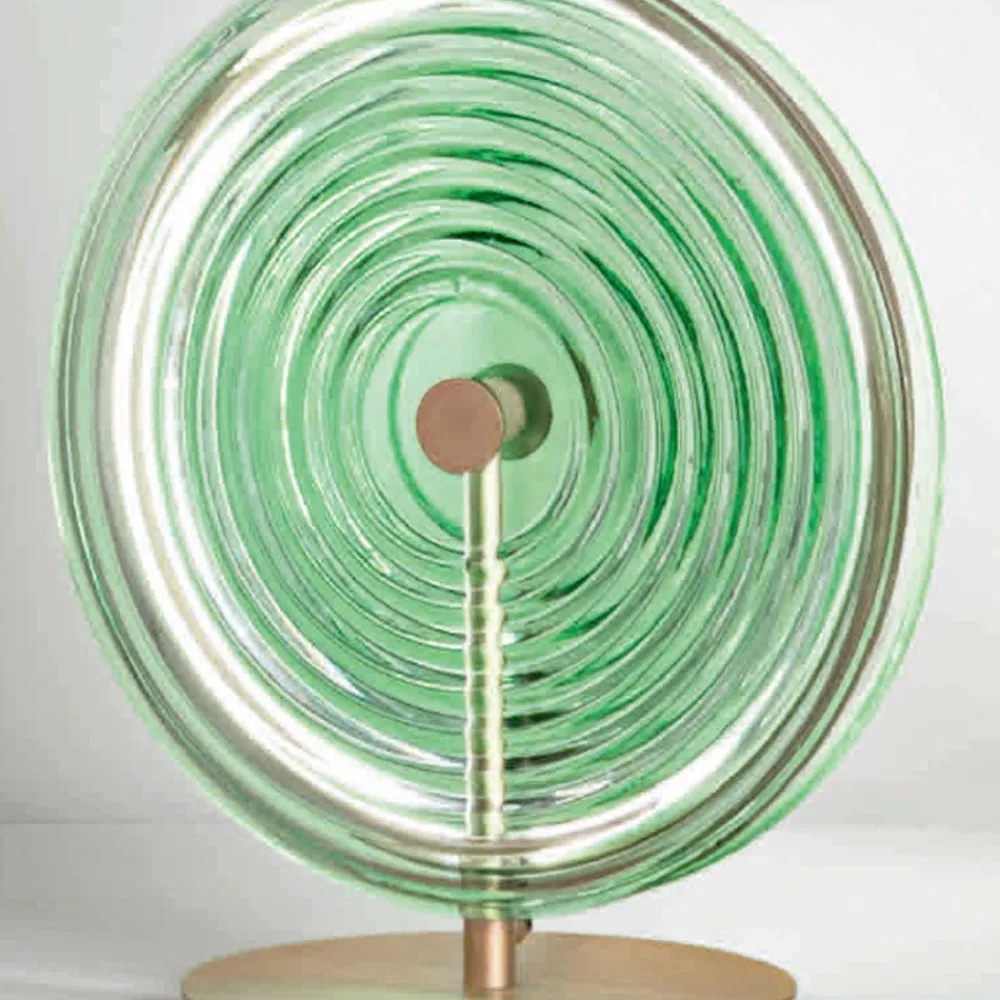 Viadurini Lighting Moderne Tischlampen-Tischlampe aus Metall und Glas mit konzentrischen Linien verziert - Hackberry