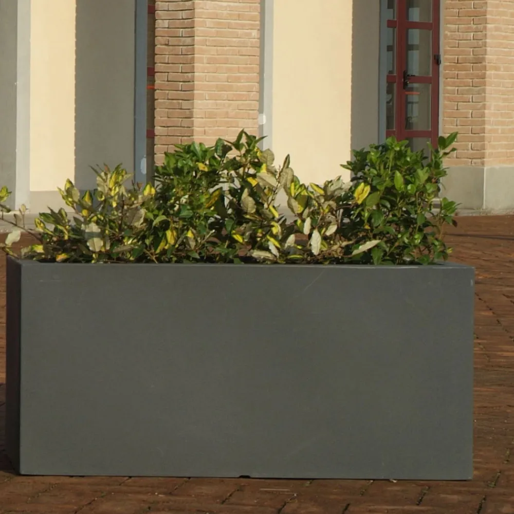 Viadurini in the Garden Gartenideen-Topf oder farbiger Teiler für den Außenbereich 3 Dimensionen Made in Italy - Pflanzen