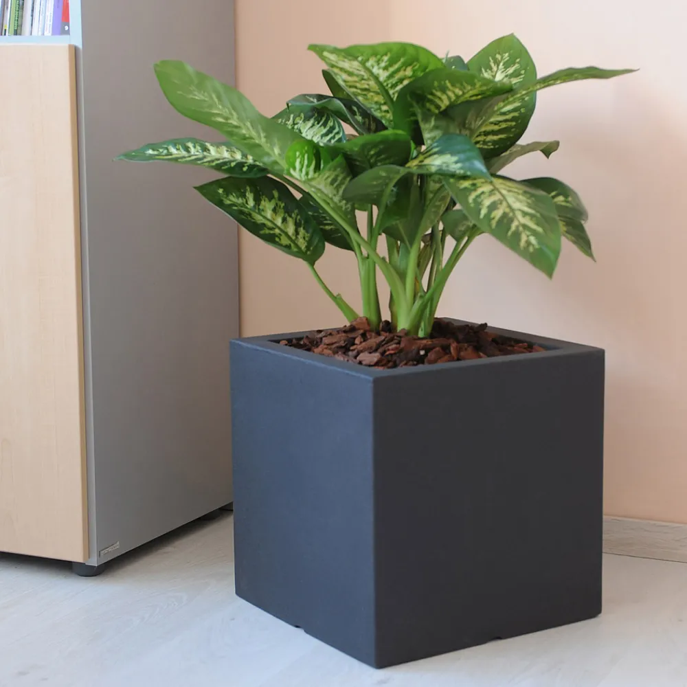 Viadurini in the Garden Gartenideen-Topf oder quadratischer Gartenteiler dreifarbig Made in Italy - Pflanzen