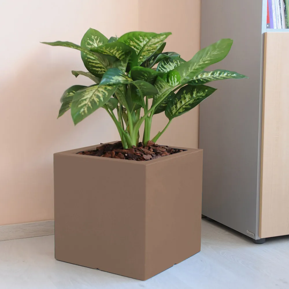 Viadurini in the Garden Gartenideen-Topf oder quadratischer Gartenteiler dreifarbig Made in Italy - Pflanzen