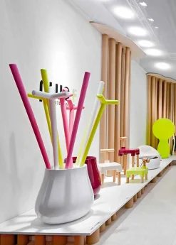 Viadurini Living Deko Vasen-Tropfenförmige dekorative Designvase aus Polyethylen Made in Italy - Monita