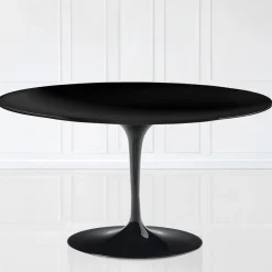 Viadurini Living Moderne Couchtische|Tulip Tische-Tulip Eero Saarinen H 41 Ovaler Couchtisch mit schwarzer Flüssiglaminatplatte – Scarlet