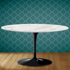 Viadurini Living Moderne Couchtische|Tulip Tische-Tulip Eero Saarinen H 41 Ovaler Couchtisch aus Morpheus-Keramik, hergestellt in Italien – Scarlet