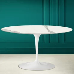 Viadurini Living Moderne Couchtische|Tulip Tische-Tulip Saarinen H 41 Ovaler Couchtisch mit vollständig geäderter Statuen-Keramikplatte – Scarlet