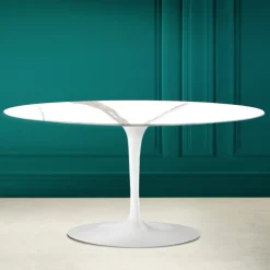 Viadurini Living Moderne Couchtische|Tulip Tische-Tulip Saarinen Ovaler Couchtisch H 41 in Calacatta Michelangelo Made in Italy – Scarlet