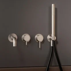 Viadurini Taps Badewannearmaturen-Unterputz-Wannenmischer aus Edelstahl AISI 316L - Krallen