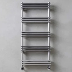 Viadurini Radiators Heizkörper Hydraulisch-Vertikaler Wandkühler mit modernem Design bis 530 Watt - Regal