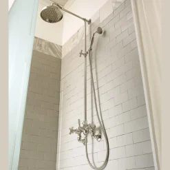 Viadurini Bathroom Duschsäulen-Vintage Duschgruppe mit Messingstange Made in Italy – Silvana