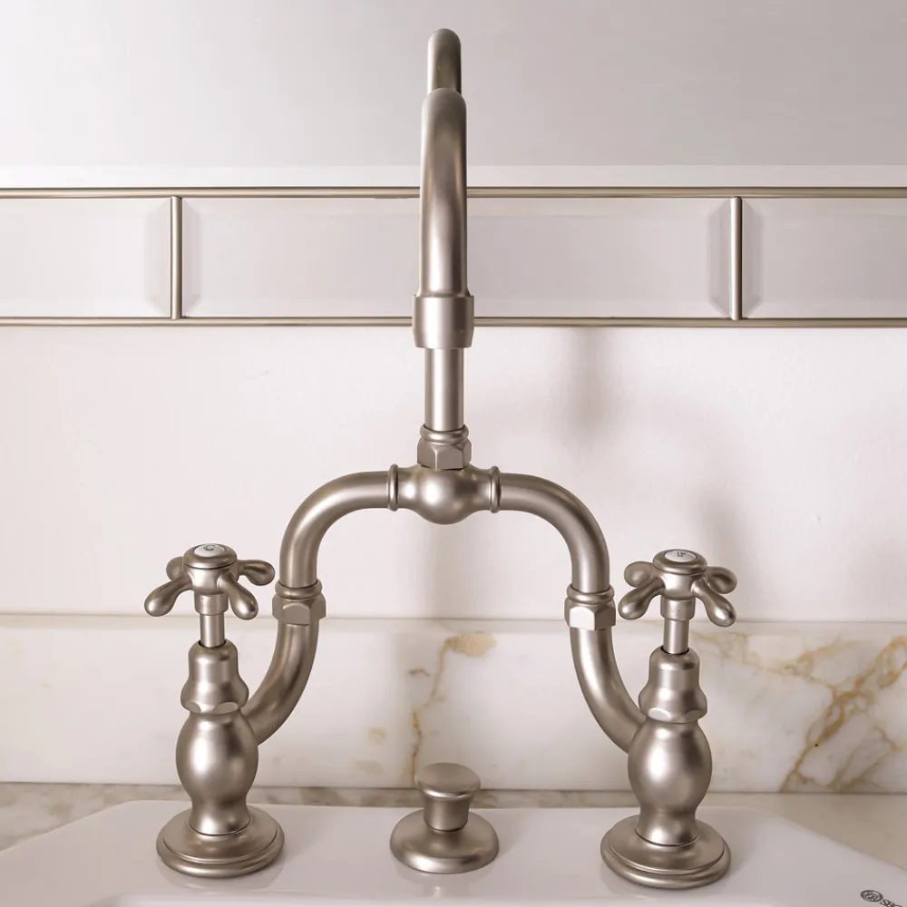 Viadurini Bathroom Waschbeckenarmaturen-Vintage Mischergruppe für Brückenwaschbecken aus Messing Made in Italy - Klarisa