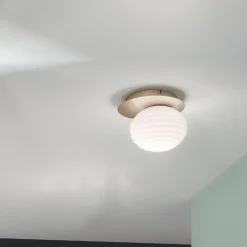 Viadurini Lighting Moderne Wandleuchten-Wandlampe aus mundgeblasenem Glas mit Metallstruktur - Swallow