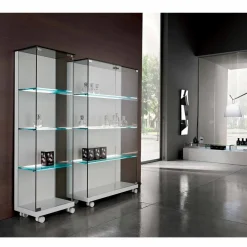 Viadurini Living Anrichte-Wandvitrine aus Glas und weißem Holz, Rädern und beleuchteten Regalen - Armilla