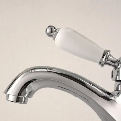 Viadurini Taps Waschbeckenarmaturen-Waschtischmischer im klassischen Stil aus handgefertigtem Messing mit Hebel - Noriana