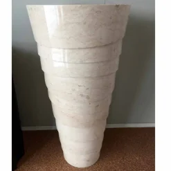 Viadurini Bathroom Steinwaschbecken-Weißes freistehendes Waschbecken aus Stein Brent, Unikat