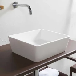 Viadurini Bathroom Harzwaschbecken-Weißes Mineralwerkstoff-Aufsatzwaschbecken mit verdecktem Ablauf - Sider