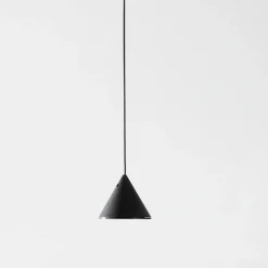 Viadurini Lighting Designer Stehlampen-Wire Stehlampe aus schwarzem Aluminium und kleinem Kegel Minimal Design - Mercado