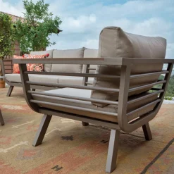 Viadurini in the Garden Garten Lounge Set-Wohnzimmer im Freien, bestehend aus 1 3-Sitzer-Sofa, 2 Sesseln und 1 Couchtisch - Righello