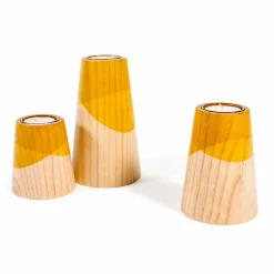 Viadurini Living Kerzenständer-Zusammensetzung von 3 modernen Kerzenhaltern aus massivem Kiefernholz - Weiß