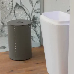 Limac Design Wäschekörbe-Zylindrischer Wäschekorb aus regeneriertem handgefertigtem Leder Roby